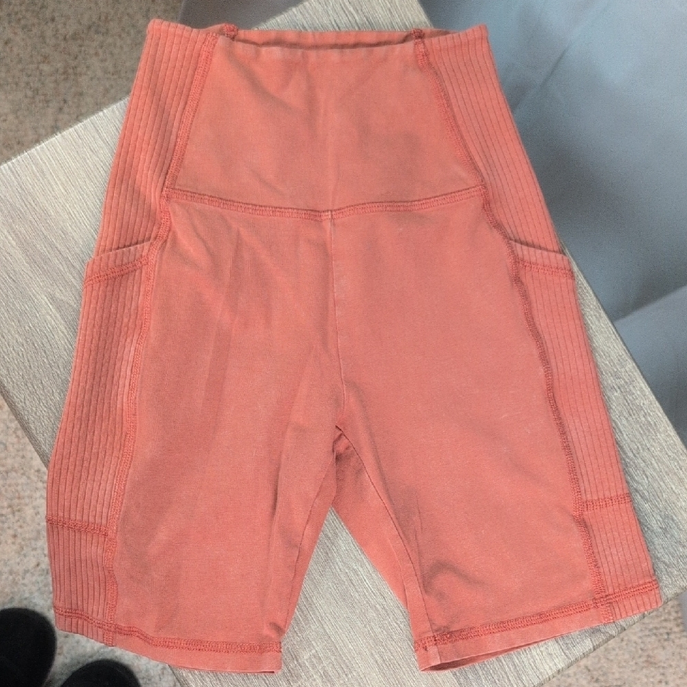 Offline By Aerie‎ High-Waist Bike Shorts with Side Pockets. Burnt Orange Color.